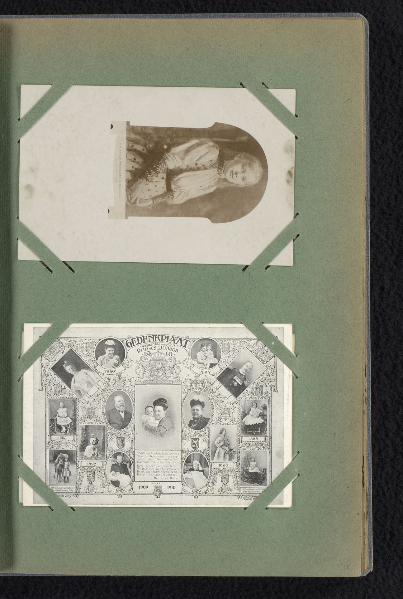 Fotoreproductie van een ets van Wilhelmina door Carel Lodewijk Dake en een prentbriefkaart met een stamboom ter gelegenheid van de verjaardag van prinses Juliana by Anonymous