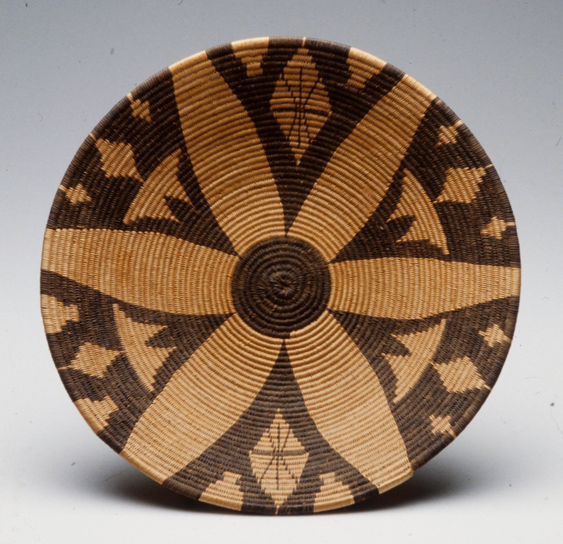 Basket by Indé (Apache)