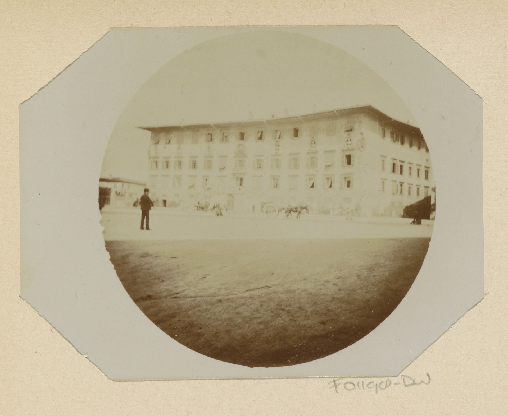 Gezicht op het Palazzo dei Carovana in Pisa by Johanna Margaretha Piek