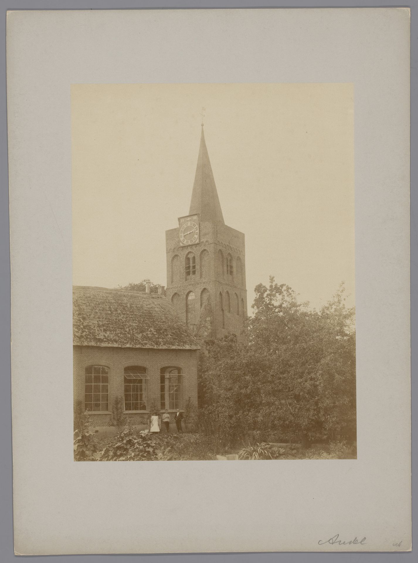 Gezicht op de Romboutstoren te Andel by anoniem (Monumentenzorg)