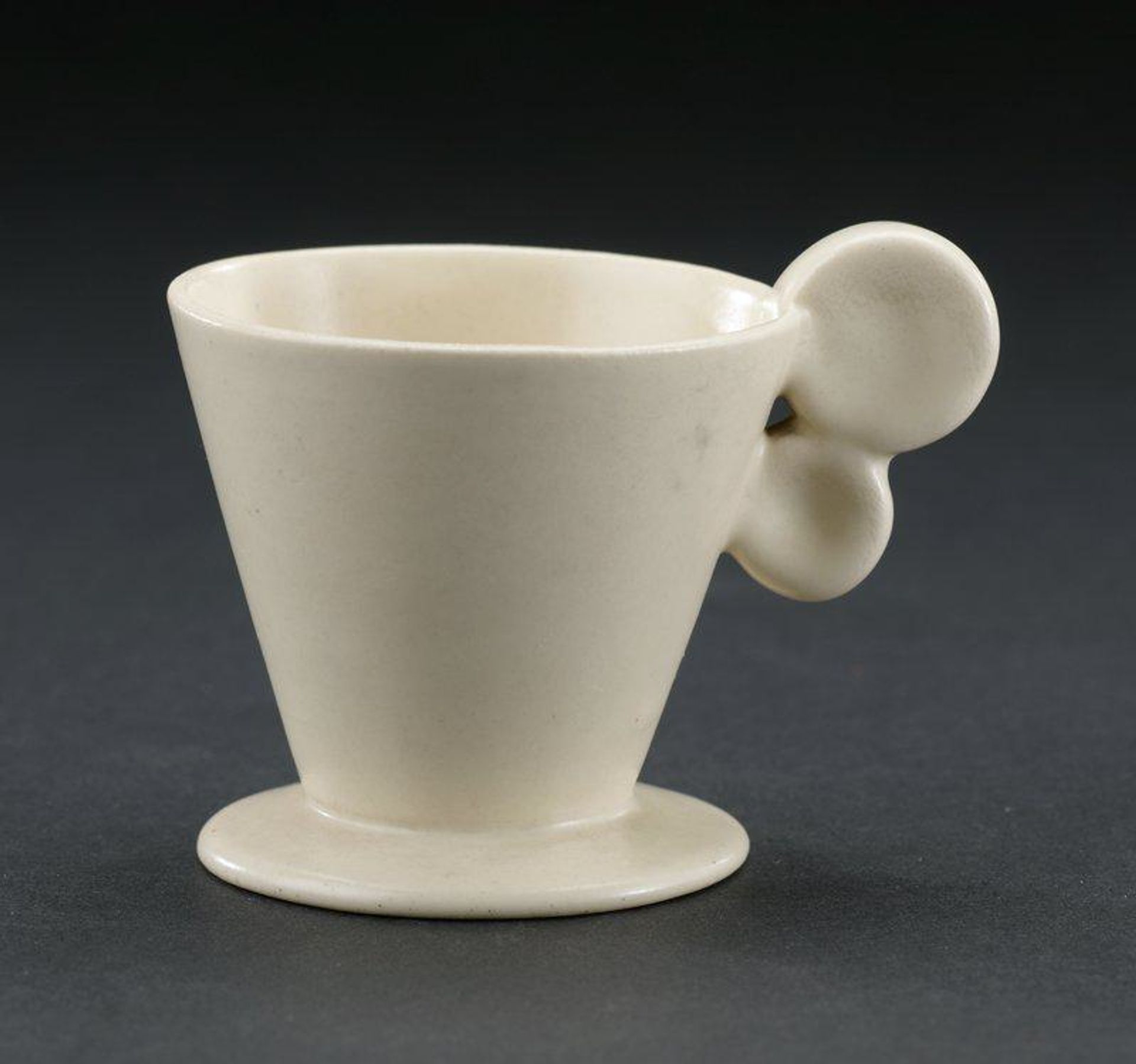 Cup and saucer from a tea service by Margarete Heymann-Marks Löbenstein
