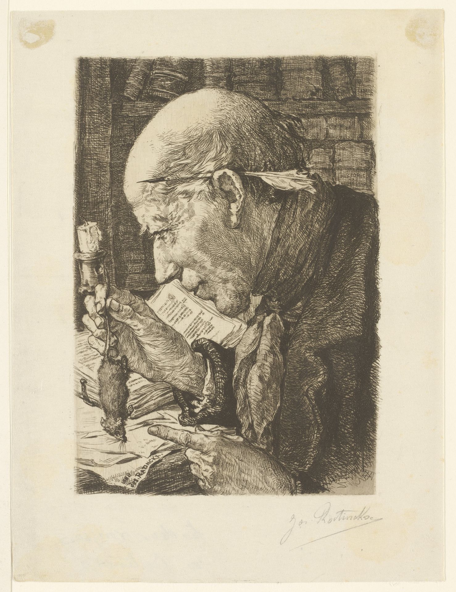 Man gezeten voor een boekenkast met een schrijfveer achter zijn oor en een muis in zijn hand by Jos Ratinckx