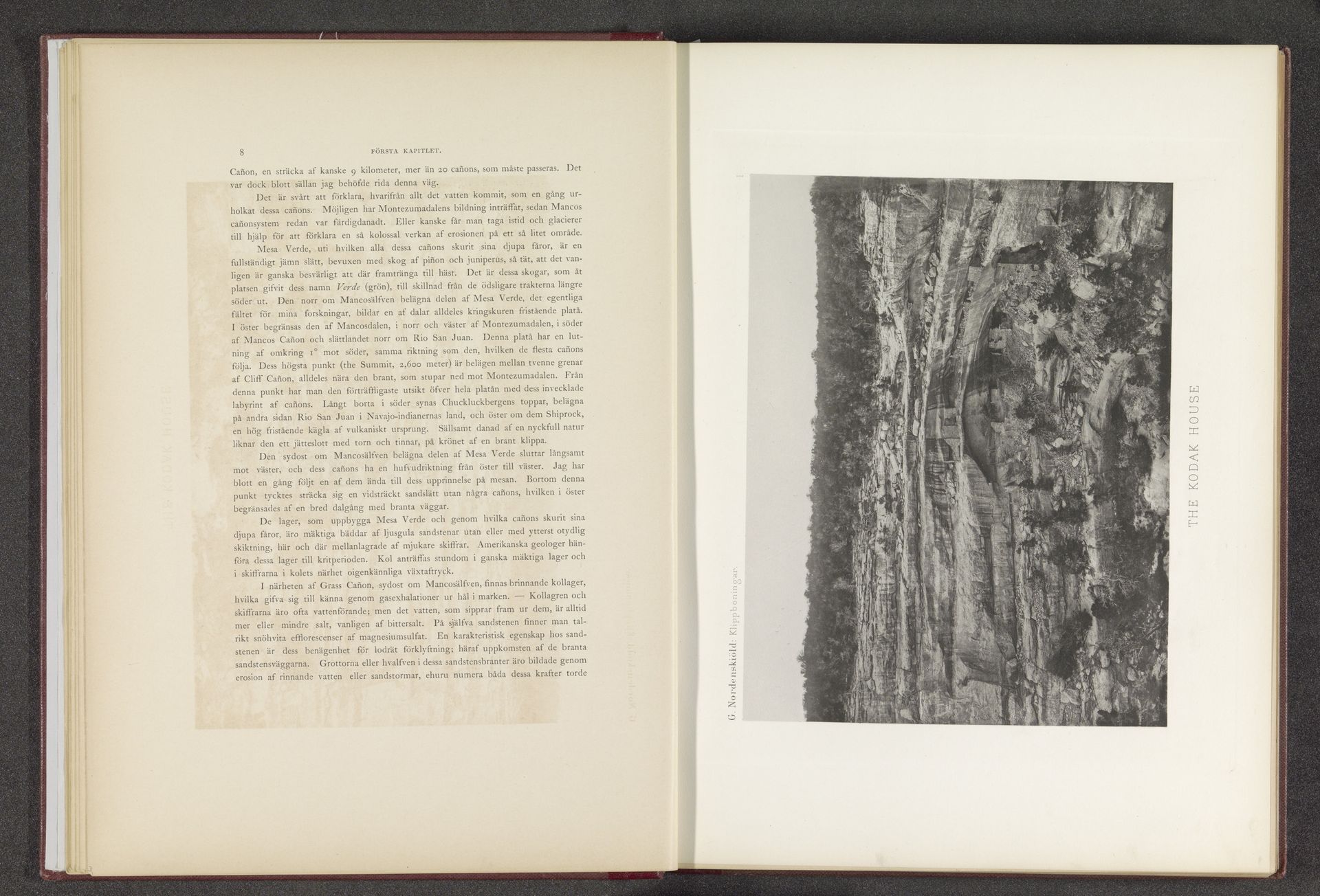 Gezicht op een rotswoning, Kodak House, in Mesa Verde National Park by Gustaf Nordenskiöld