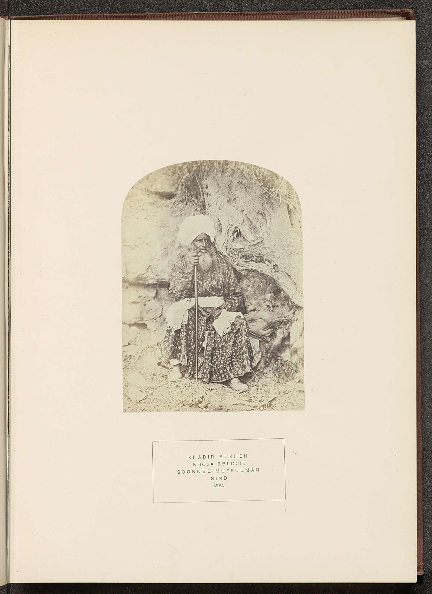 Portret van Khaddir Bukhsh, een landeigenaar in Sindh by Henry Charles Baskerville Tanner