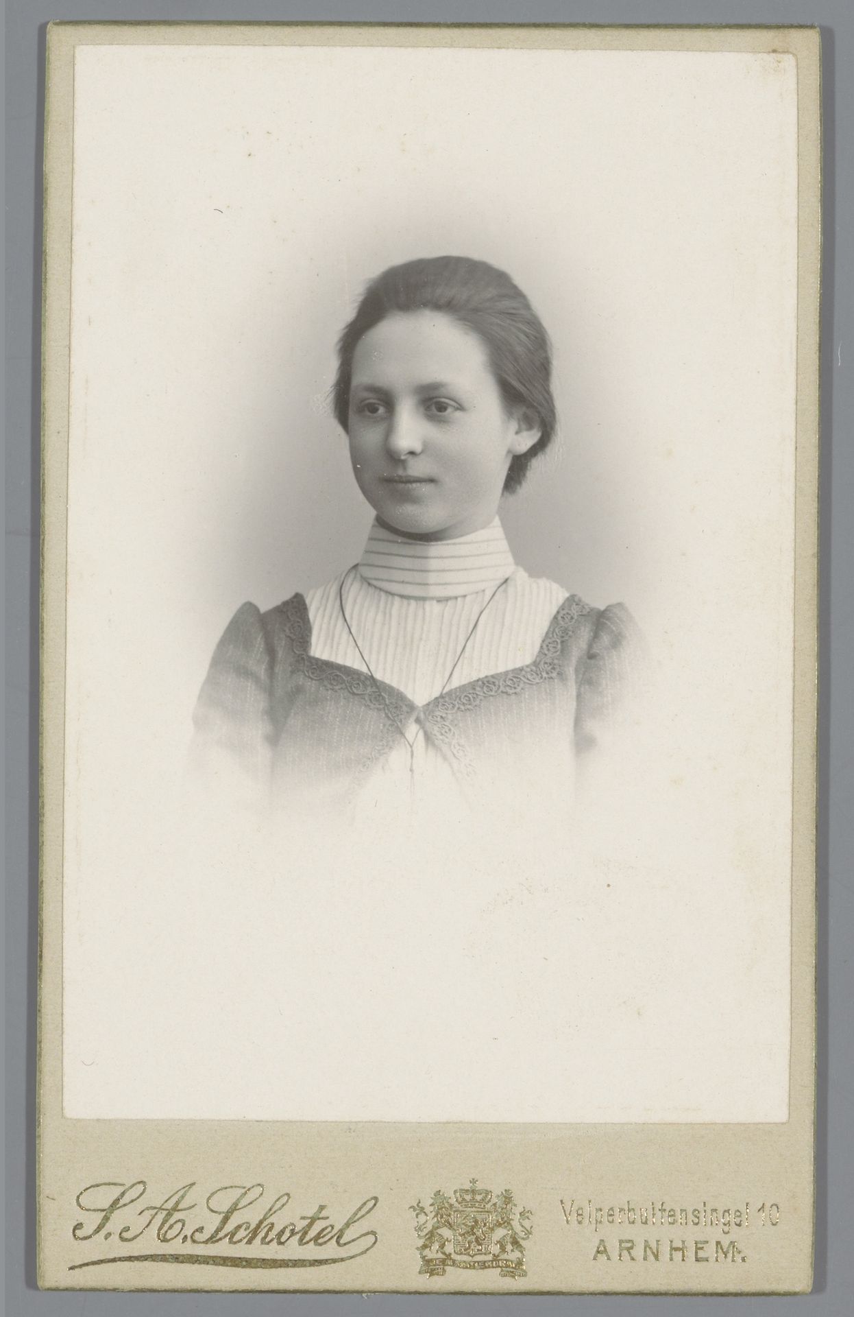 Portret van een onbekend meisje by Stephanus Adrianus Schotel