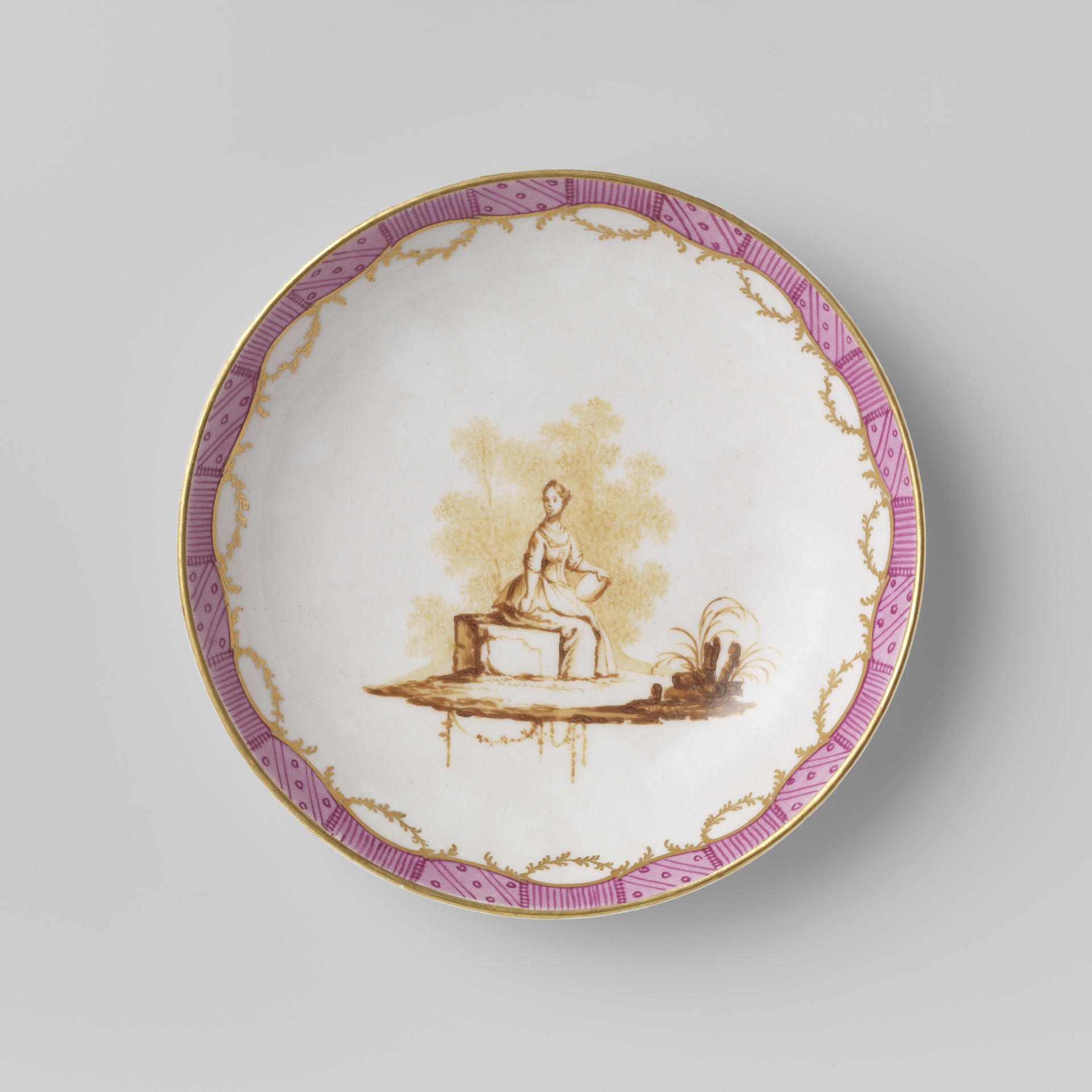 Schotel van porselein by Loosdrecht
