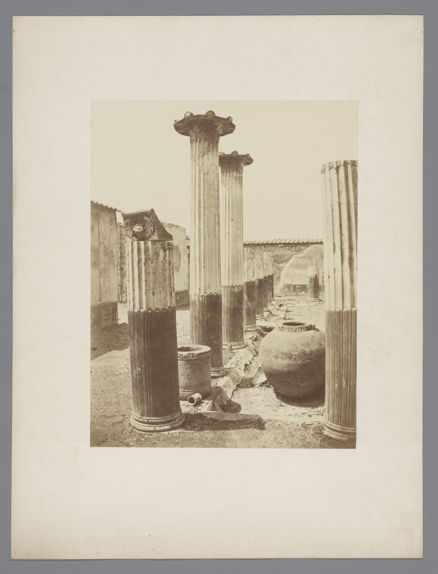 Ruïne te Pompeï, Italië by Giorgio Sommer