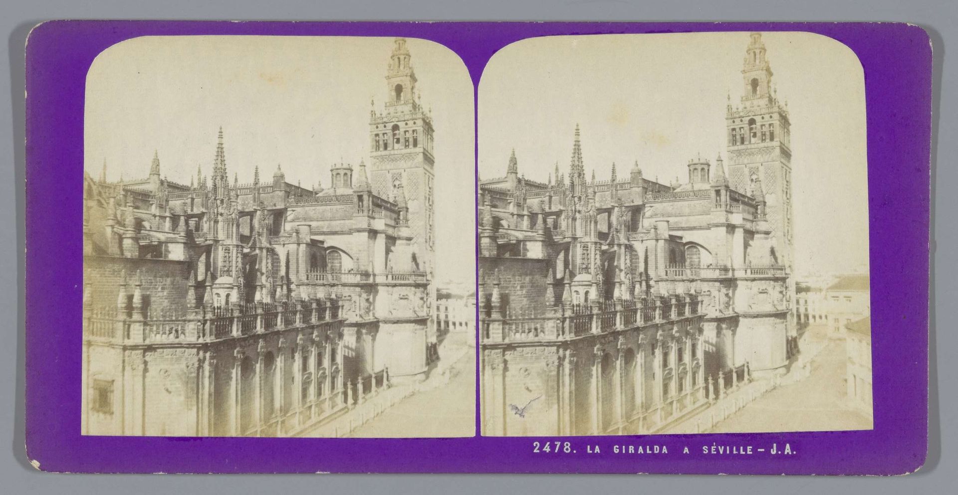 Gezicht op de Giralda in Sevilla by Jean Andrieu