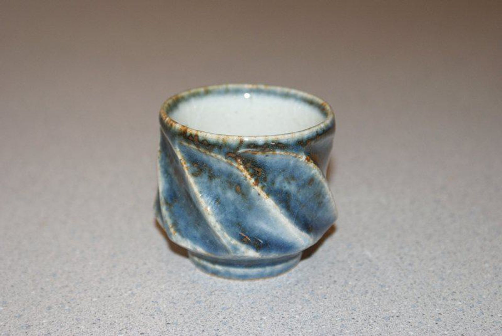 Sake cup (guinomi) by Kawai Tōru