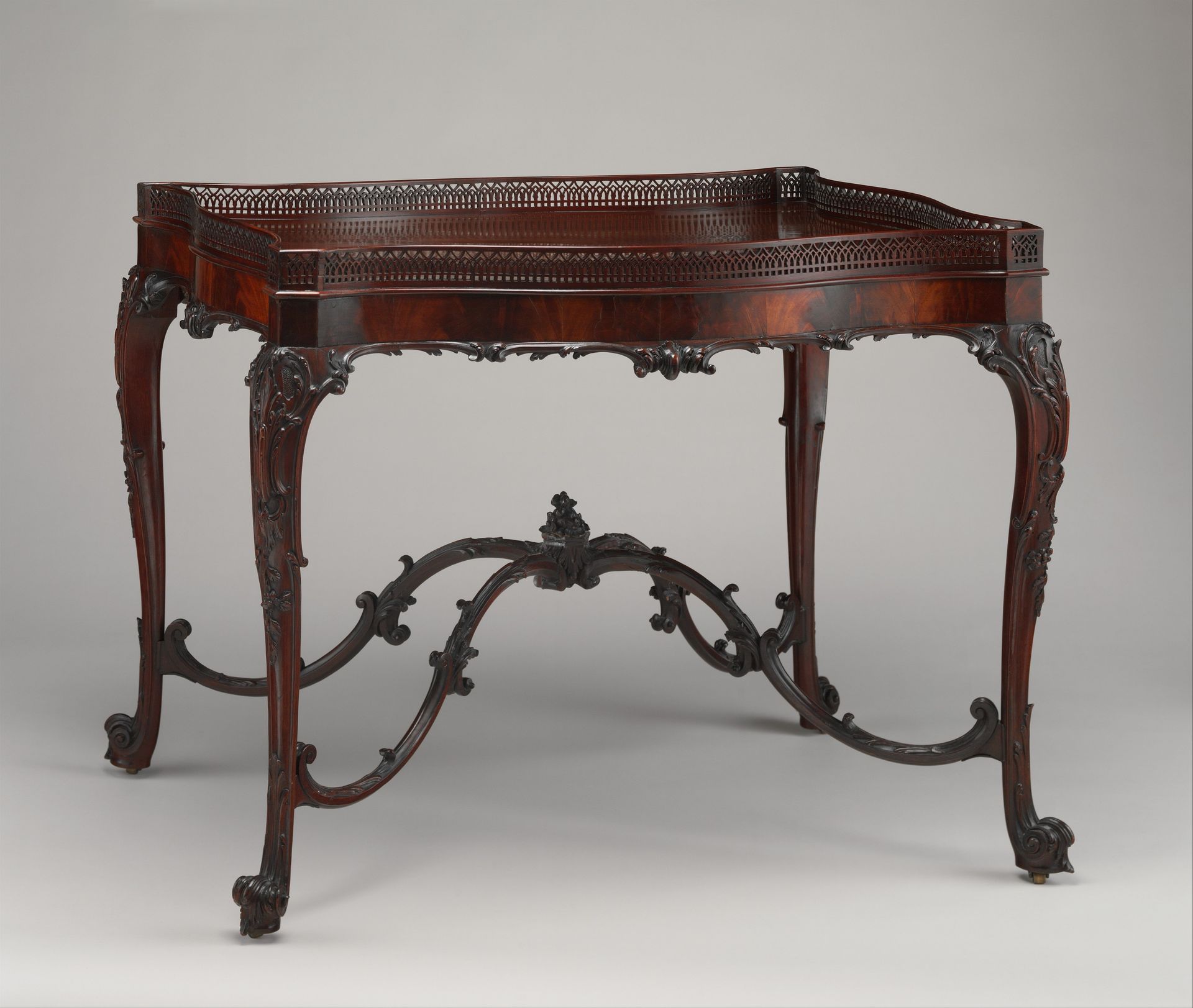 China table by Thomas Chippendale Junior