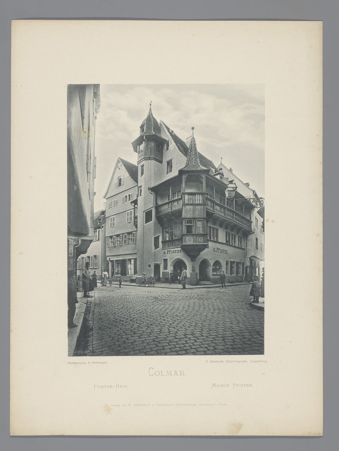 Gezicht op Maison Pfister te Colmar by Charles Bernhoeft