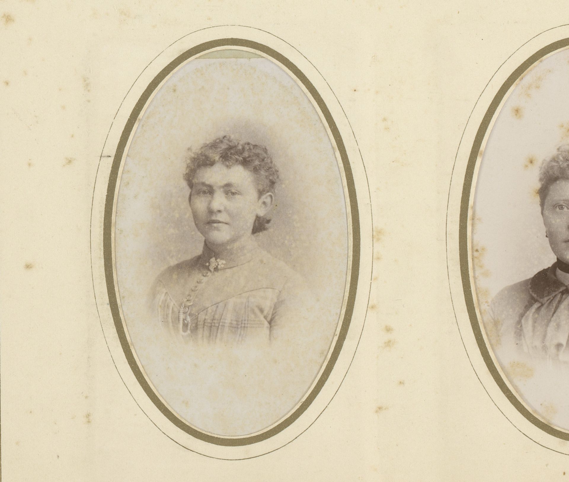 Portret van een jonge vrouw by Benjamin Sanders
