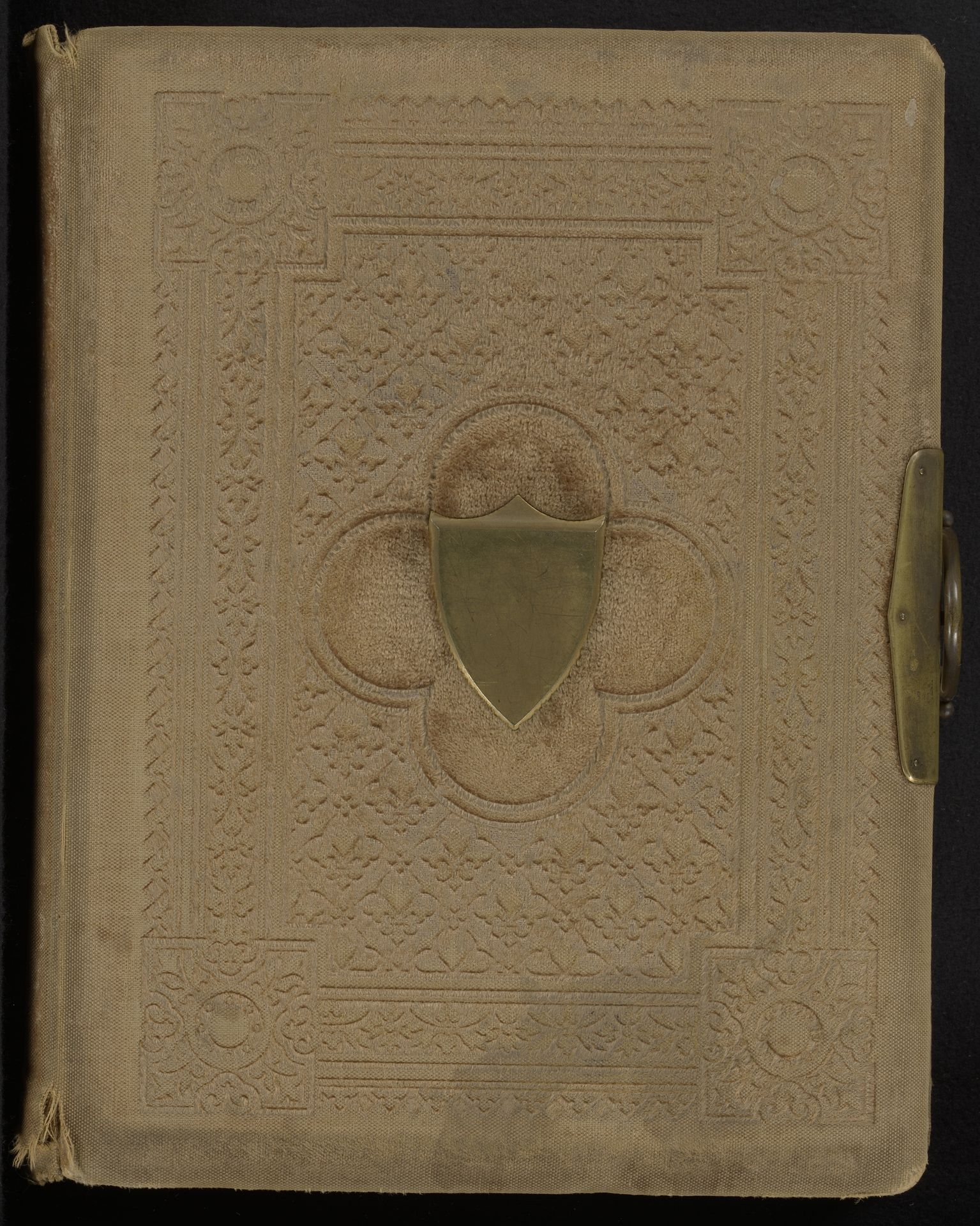 Fotoalbum van familie Van Braam met 92 foto's, Nederlands en Nederlands-Indië by Loty van Braam