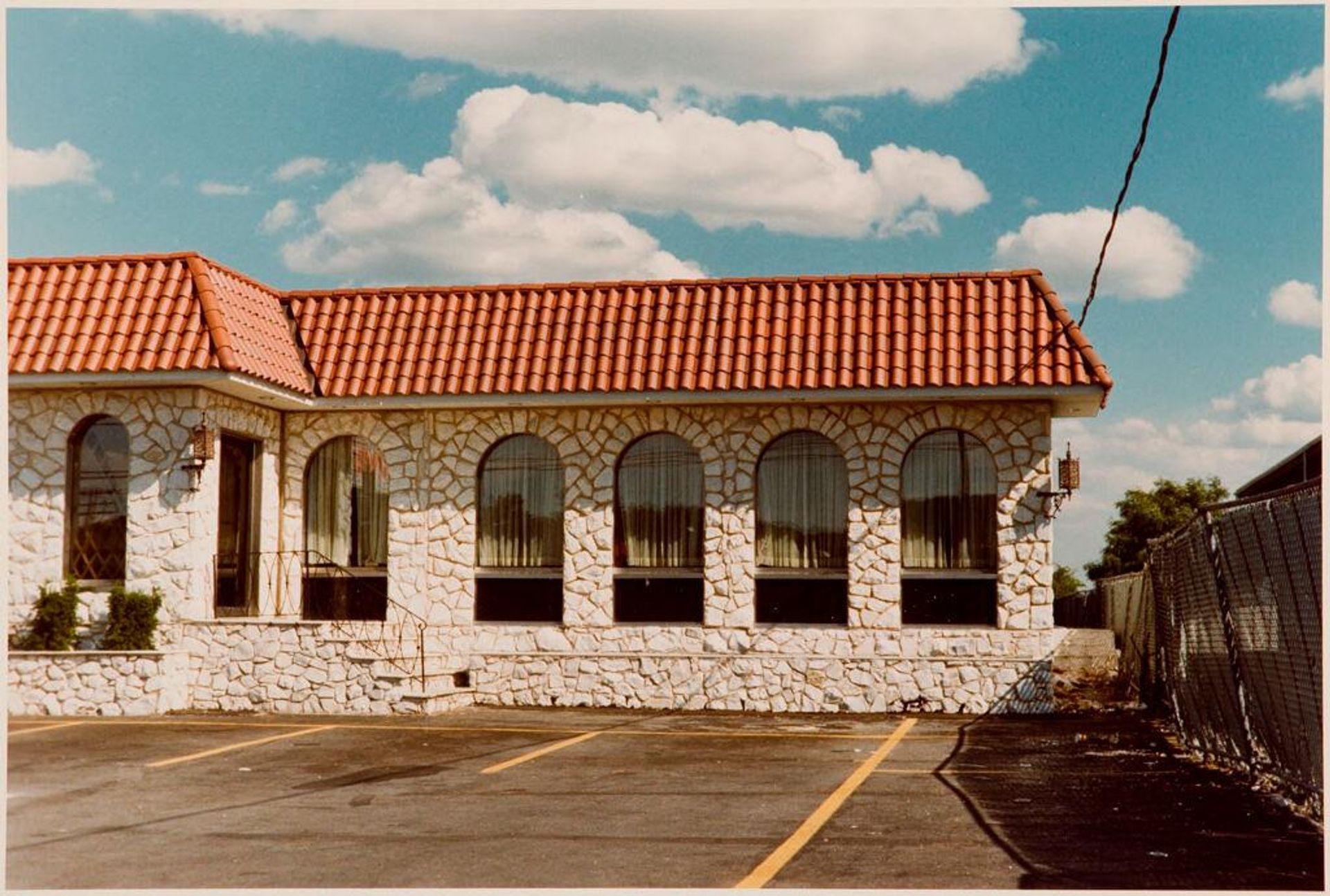 Jericho Turnpike Diner by Elaine Mayes