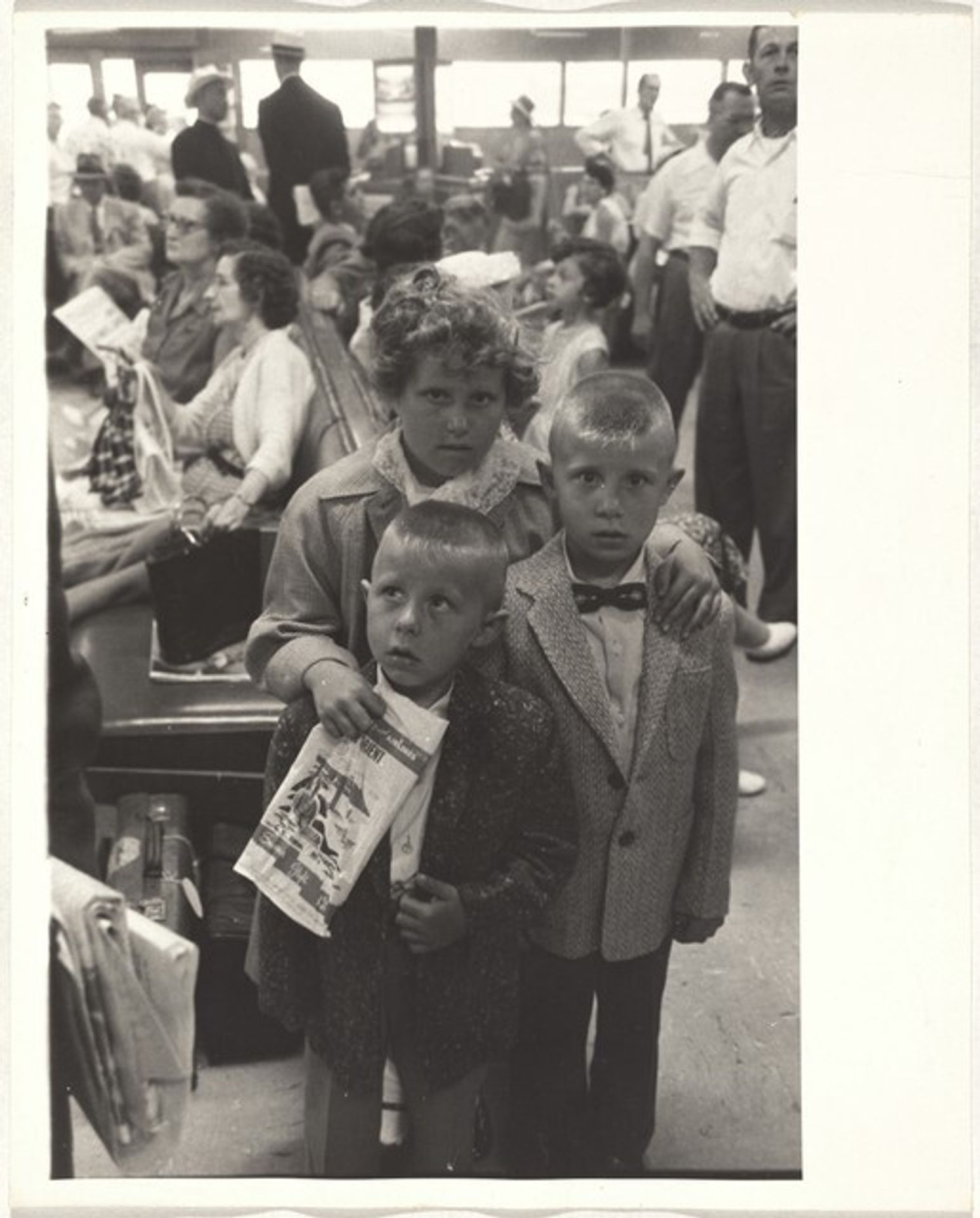 Children in station--Chicago by Robert Frank