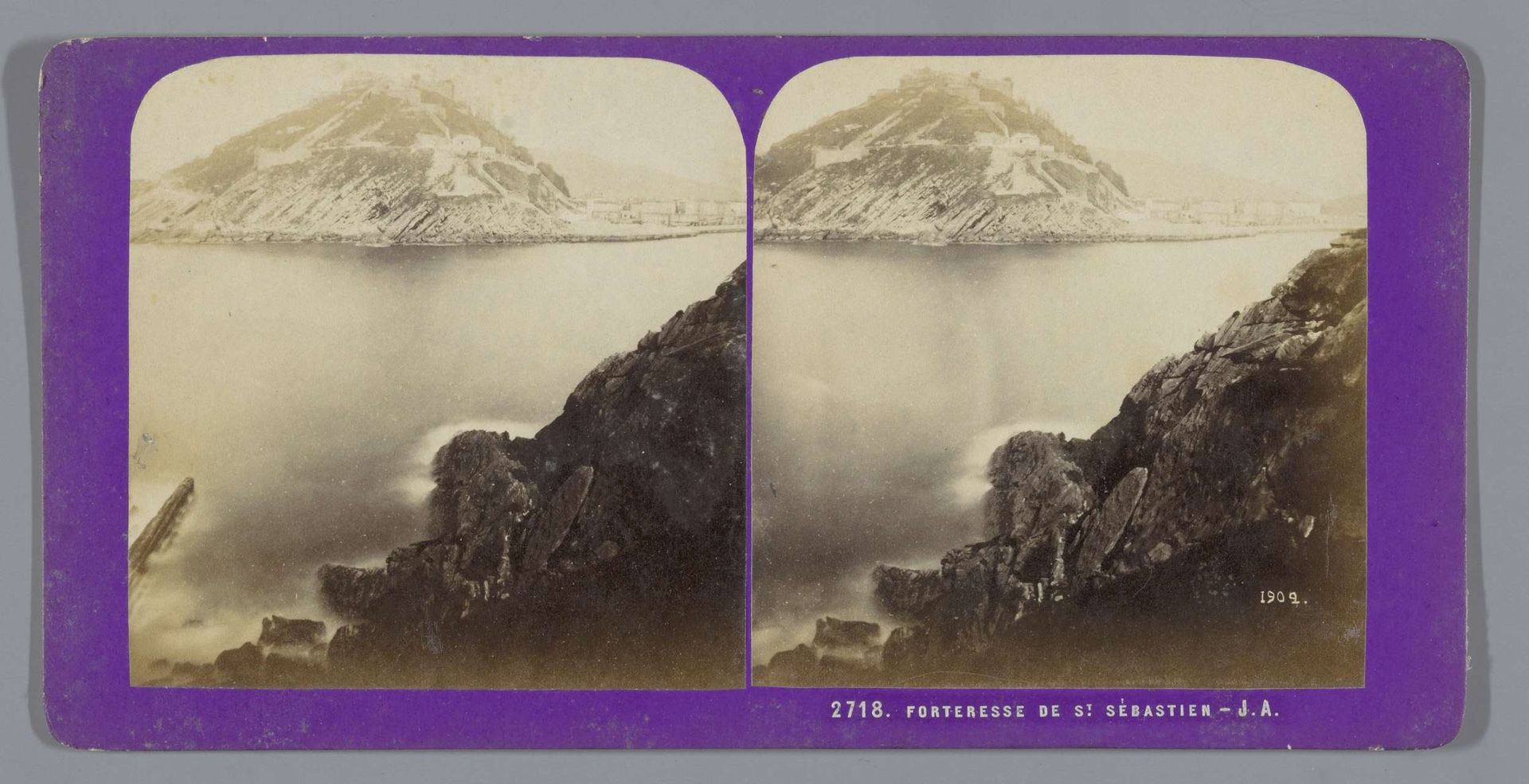 Gezicht op de baai van San Sebastián by Jean Andrieu