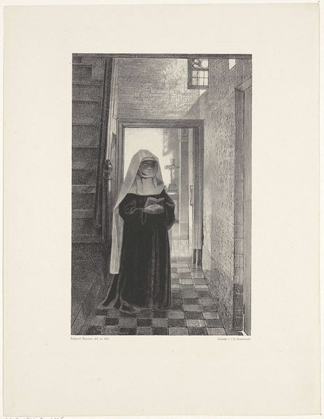 Lezende non bij een trap