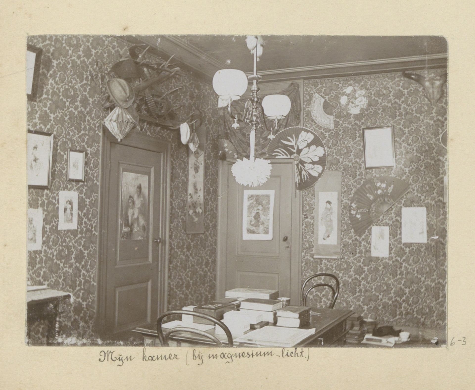 Interieur van de kamer van Hendrik Herman van den Berg by Hendrik Herman van den Berg