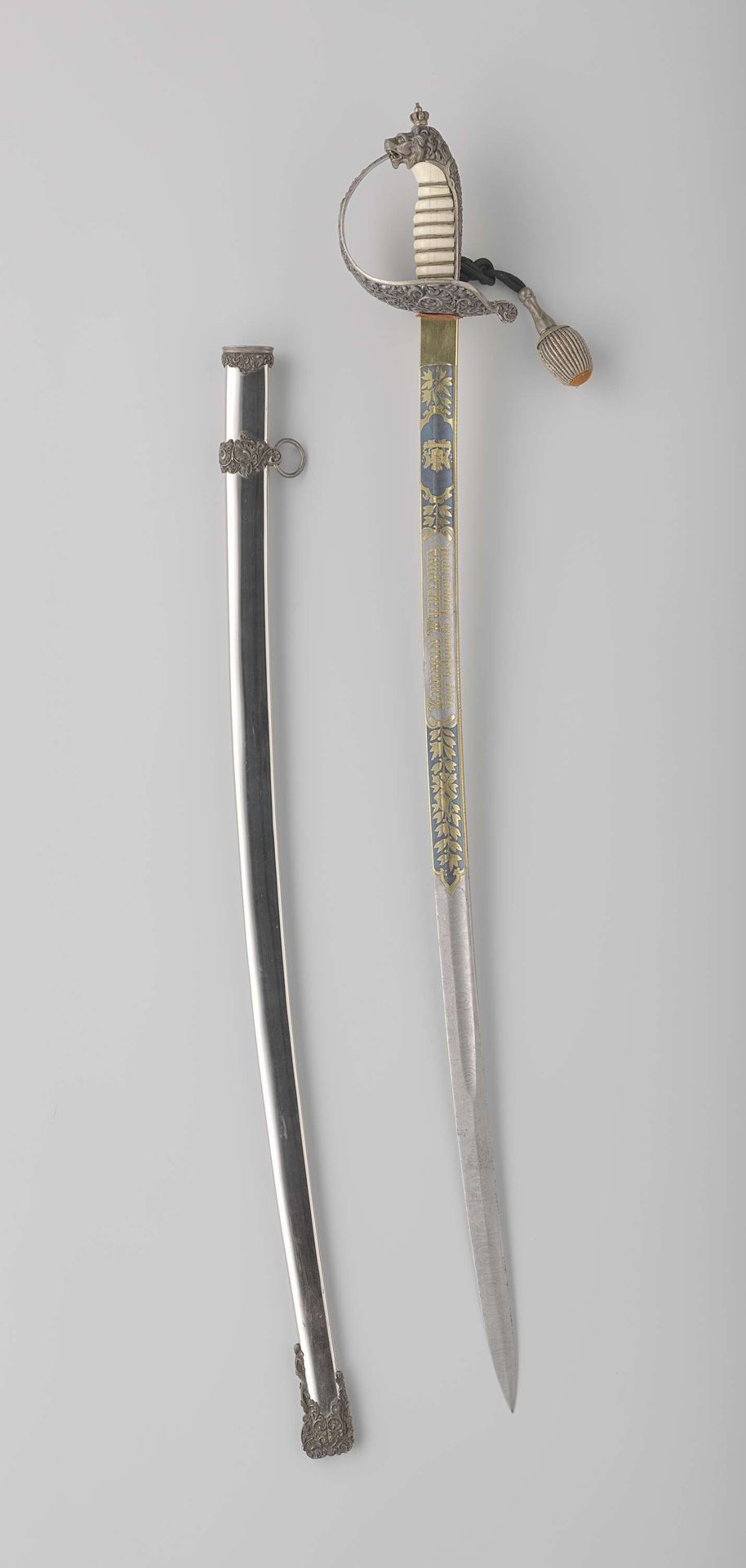 Eresabel met schede van H. Colijn by Anonymous
