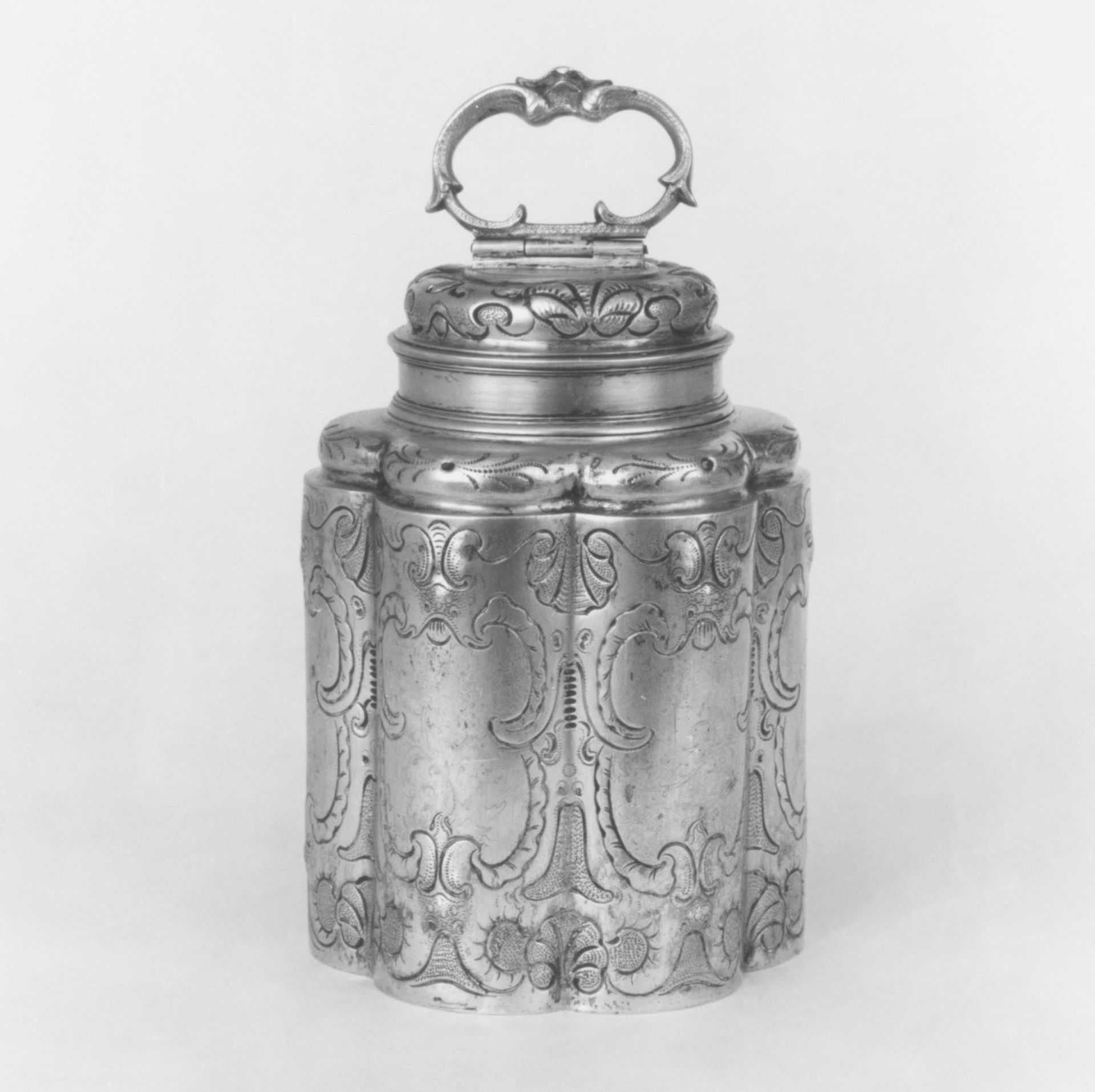 Canister by Juergen Richels
