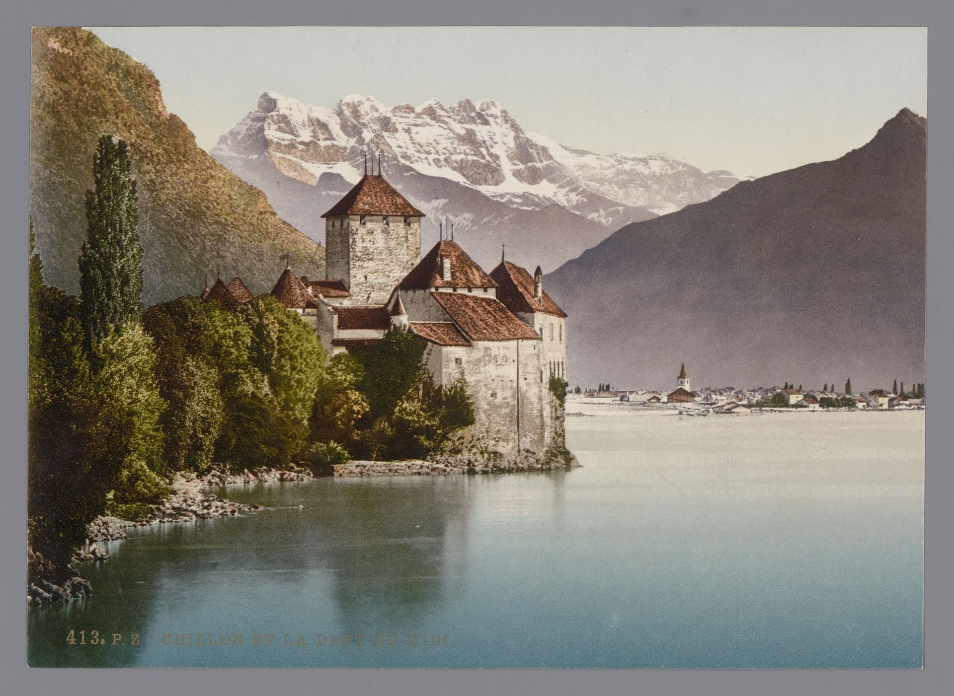 Gezicht op het Kasteel van Chillon aan het Meer van Genève, in de verte de Dents du Midi by Anonymous