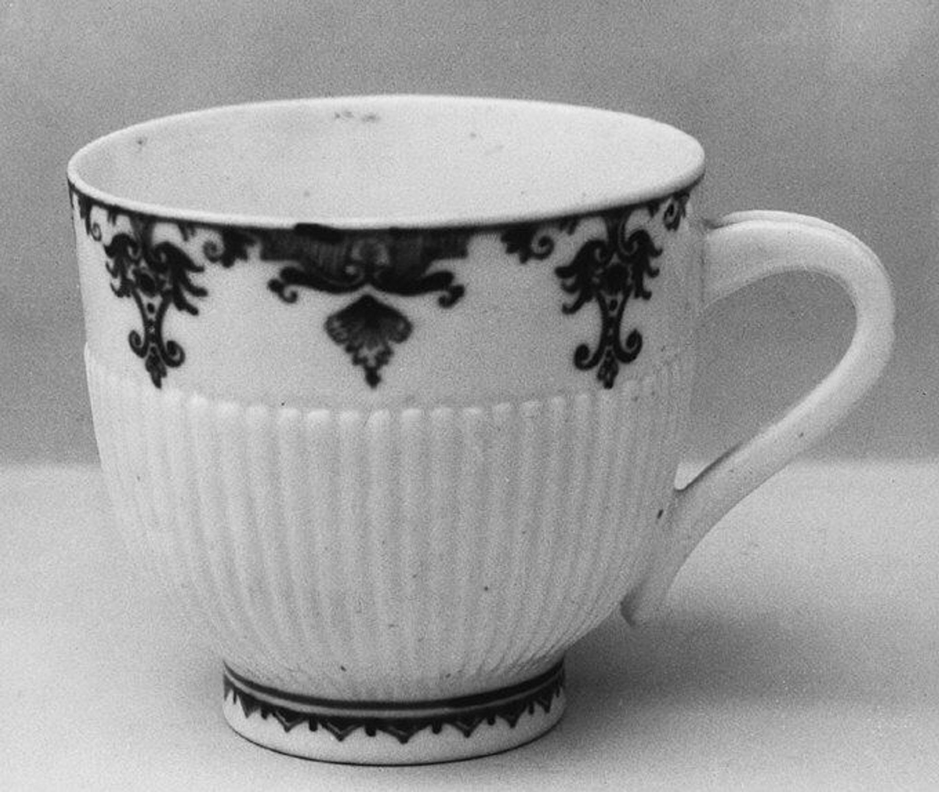 Cup by Saint-Cloud factory
