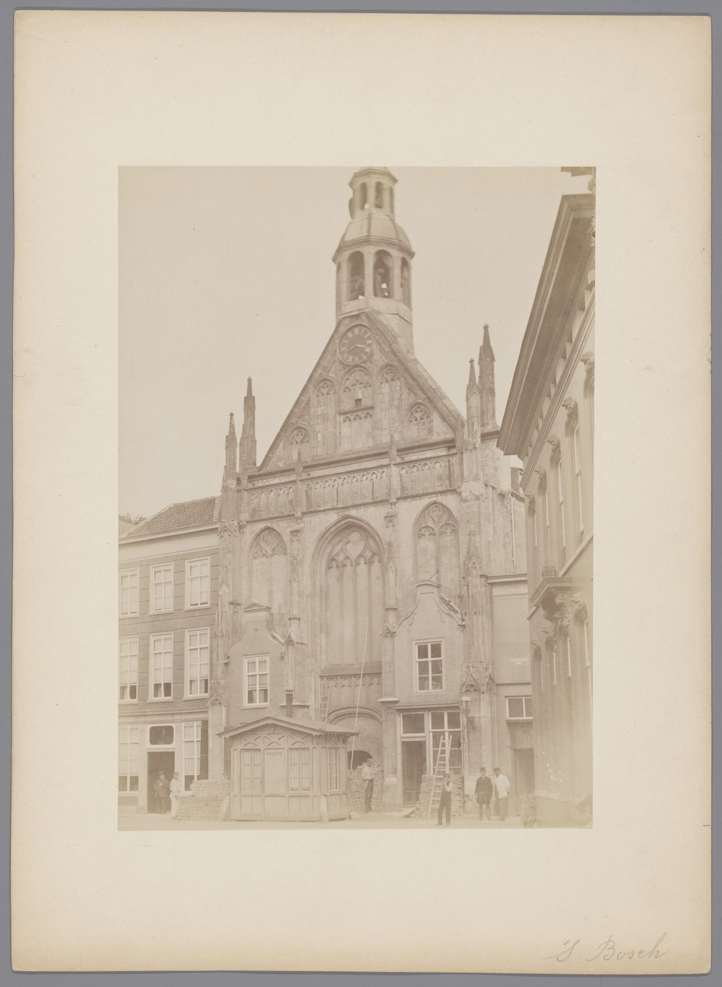 Gezicht op de Sint-Antoniuskapel te Den Bosch by anoniem (Monumentenzorg)