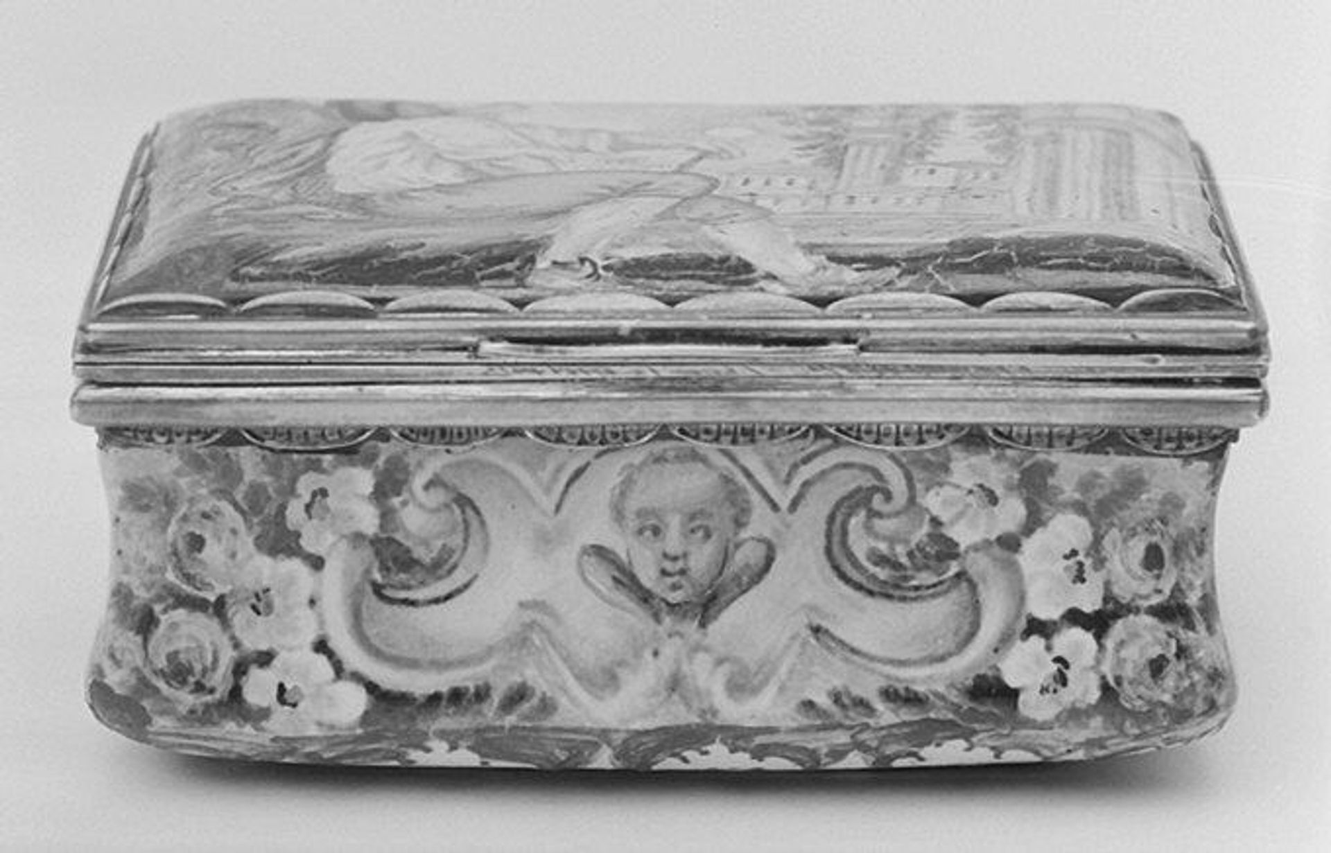 Snuffbox by Castelli