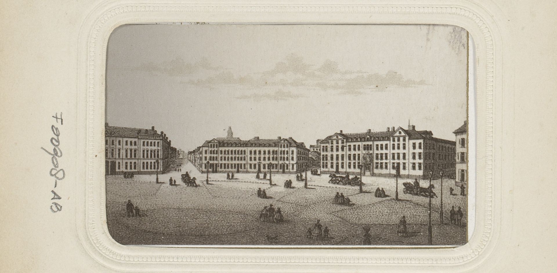 Fotoreproductie van Königsplatz te Kassel by Jm. v. Ph. Frey