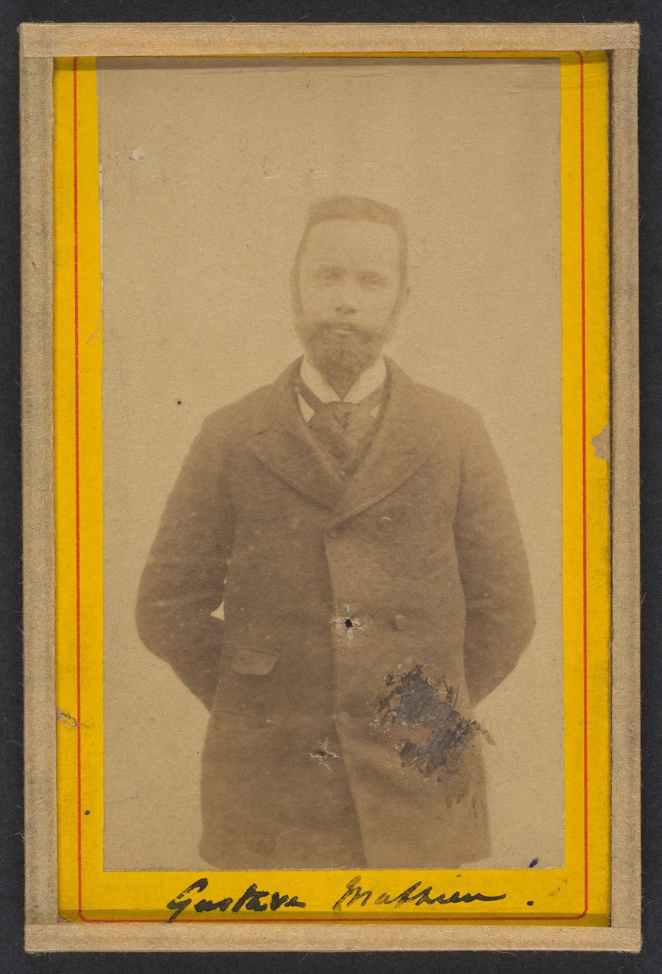 Mathieu. Gustave. (avec une barbe postiche) by Alphonse Bertillon
