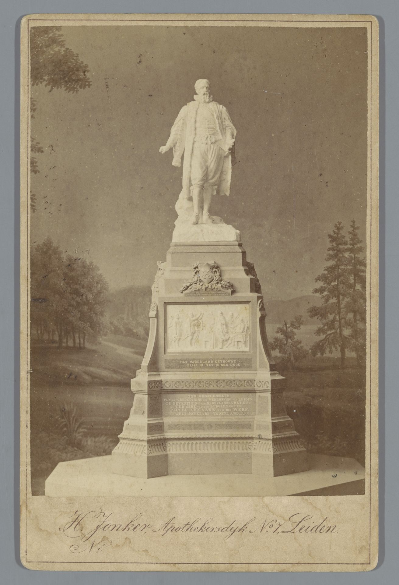Model van het monument voor Pieter Adriaansz. van der Werff te Leiden by Hendrik Jonker