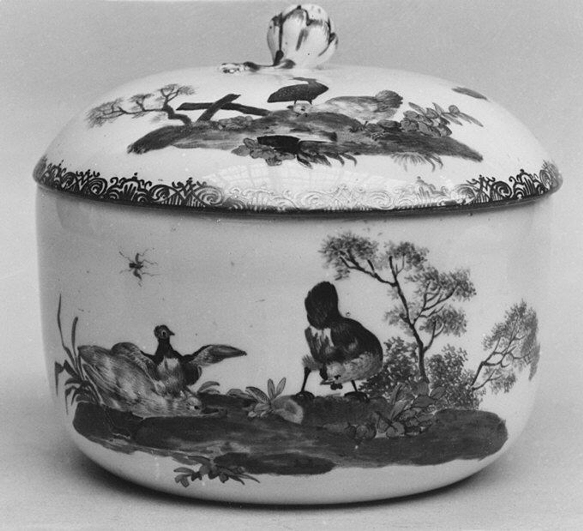 Bowl with cover by Meissen Manufactory