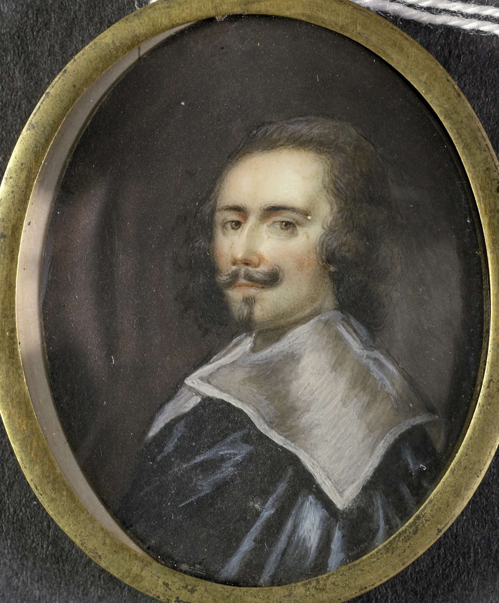 Portret van een man, vermoedelijk Don Louis Méndez de Haro (1598-1661), minister en gunsteling van Philips IV van Spanje by Anonymous