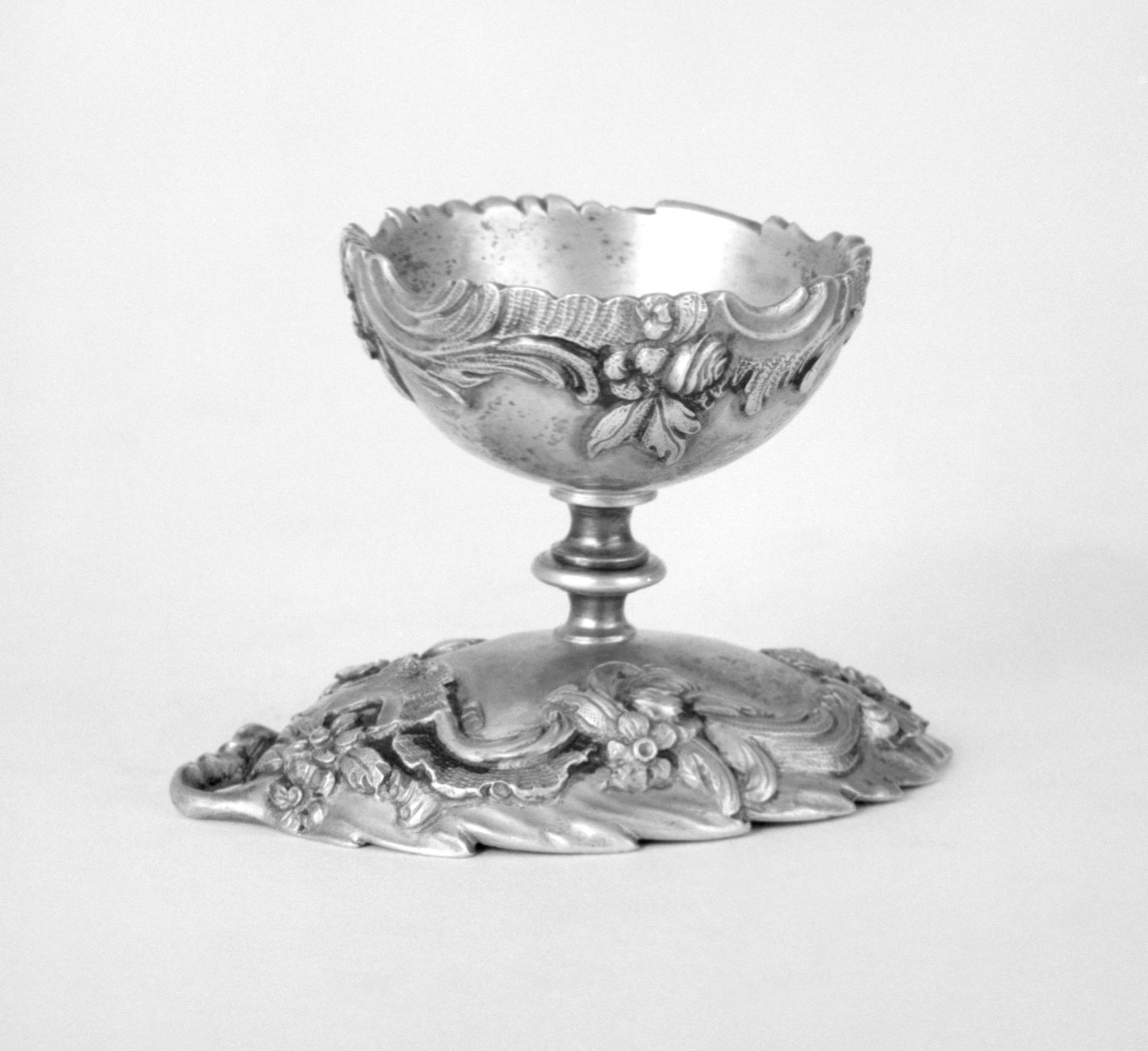 Reversable egg cup by Johann Jakob Adam