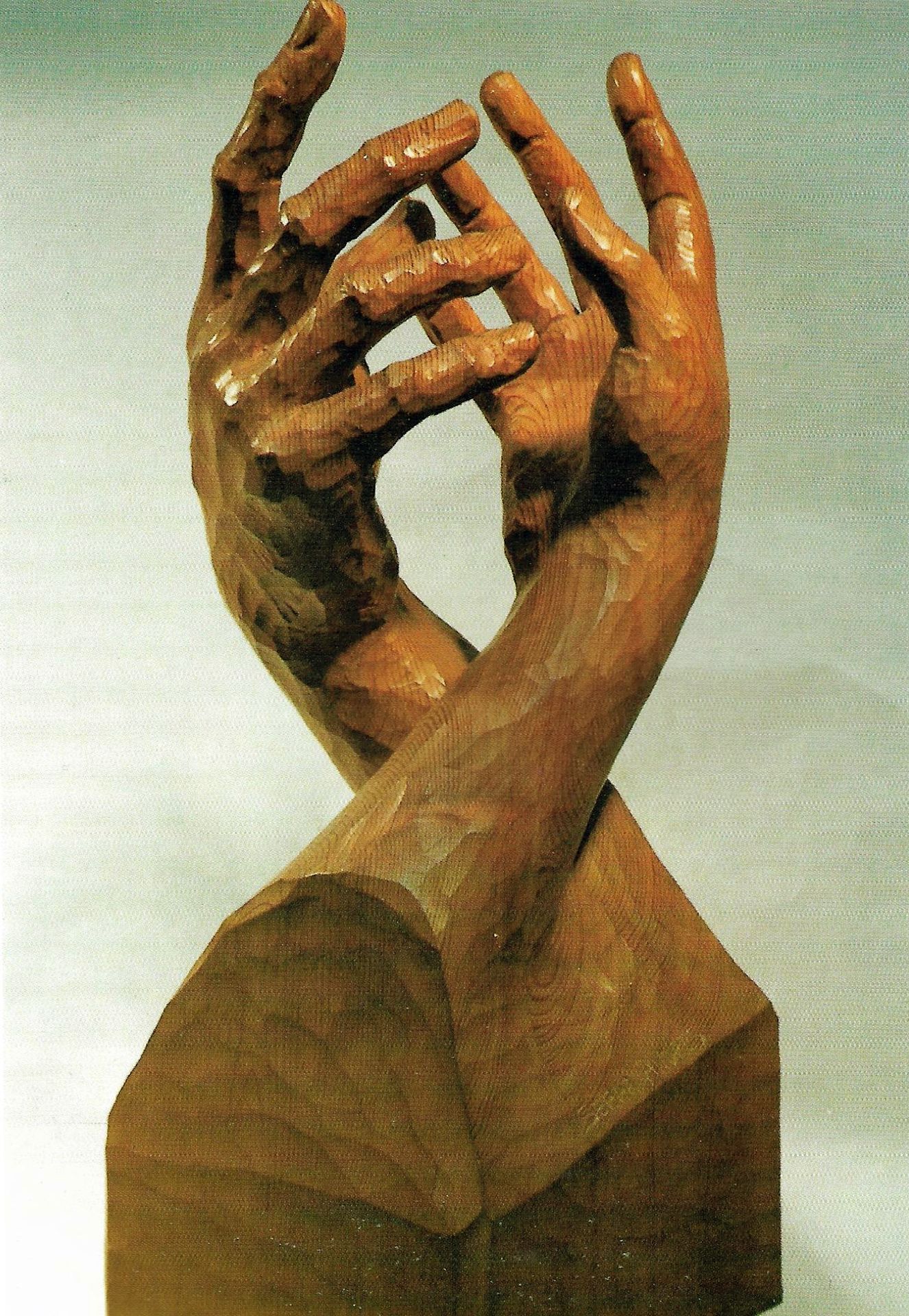 Manos Gigantes by Francisco Serra Andrés
