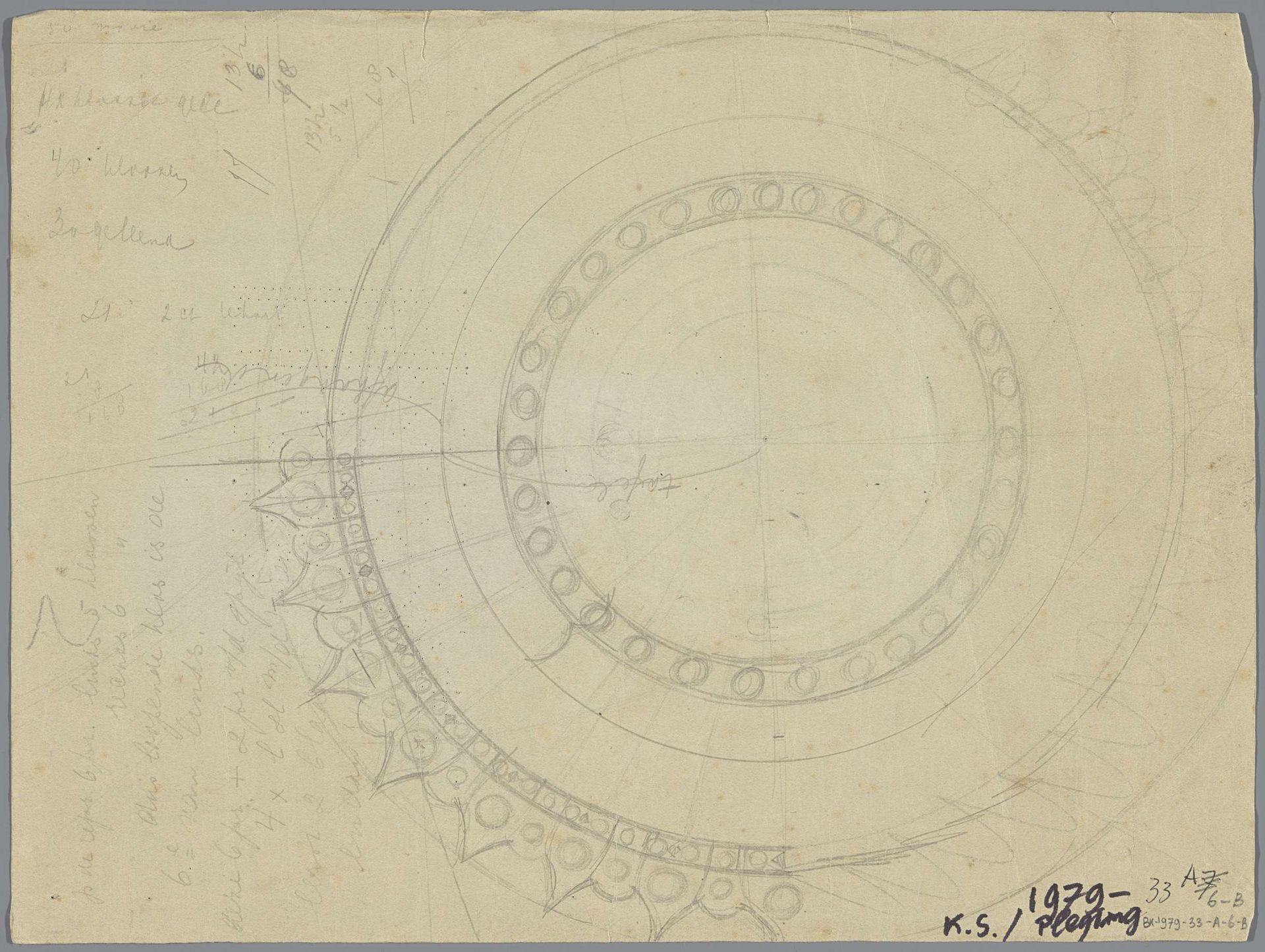 Schets van een kantontwerp van een schulprand voor reticella-techniek in witte en donkerblauwe inkt op grijs karton by J.H. Pleging-Faber