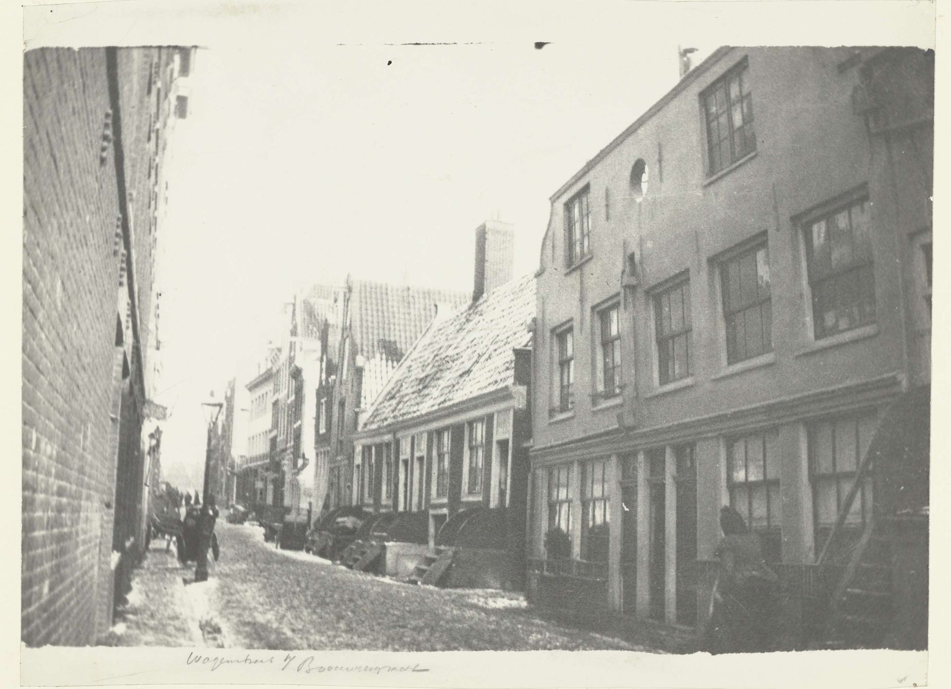 Gezicht op de Wagenstraat, op de hoek van de Brouwersgracht in Amsterdam by George Hendrik Breitner