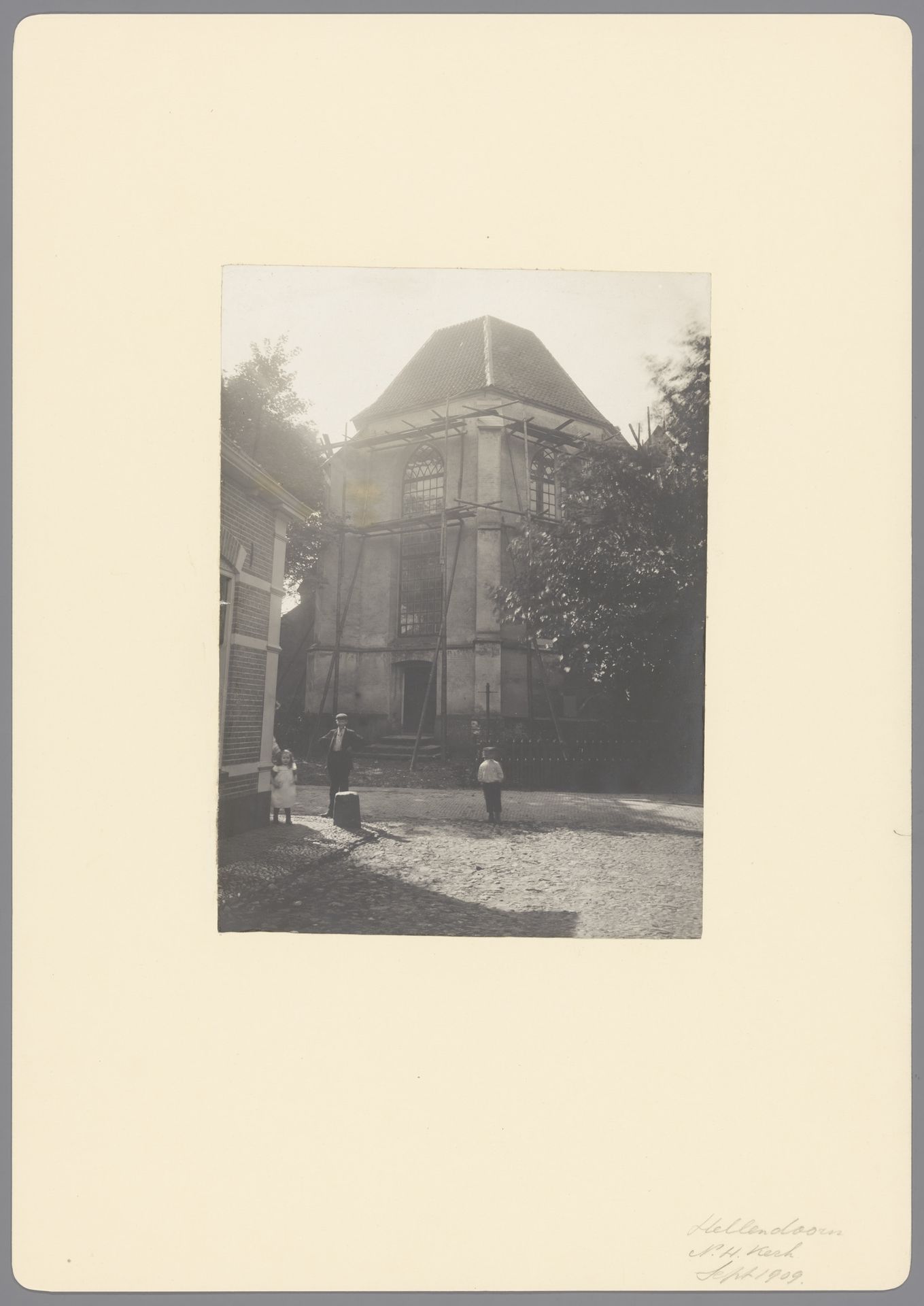 Toren van de Hervormde Kerk te Hellendoorn by anoniem (Monumentenzorg)