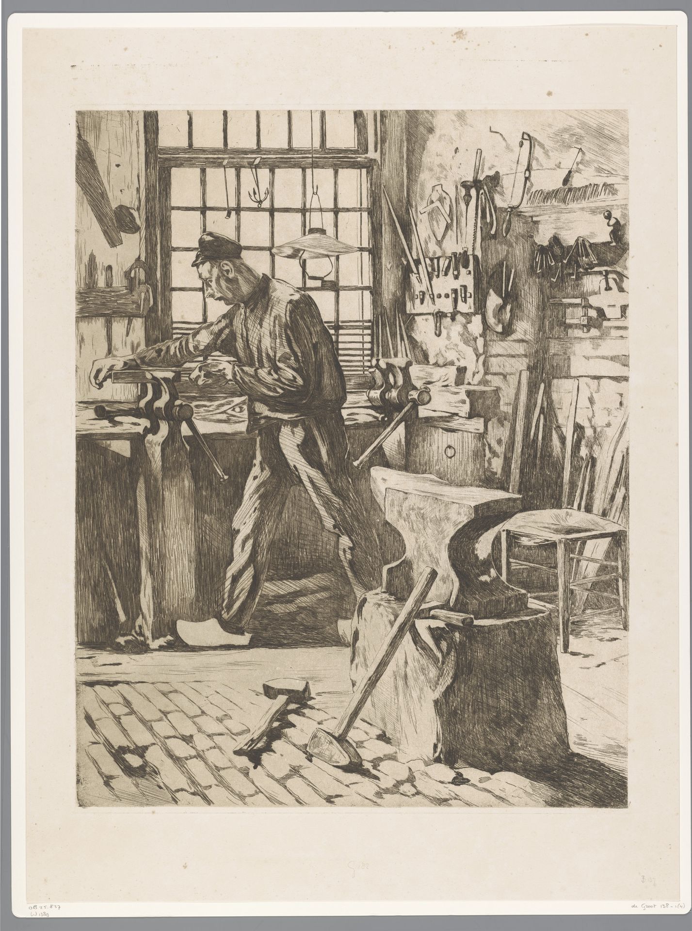 Smid aan het werk bij een bankschroef bij het raam by Willem Witsen