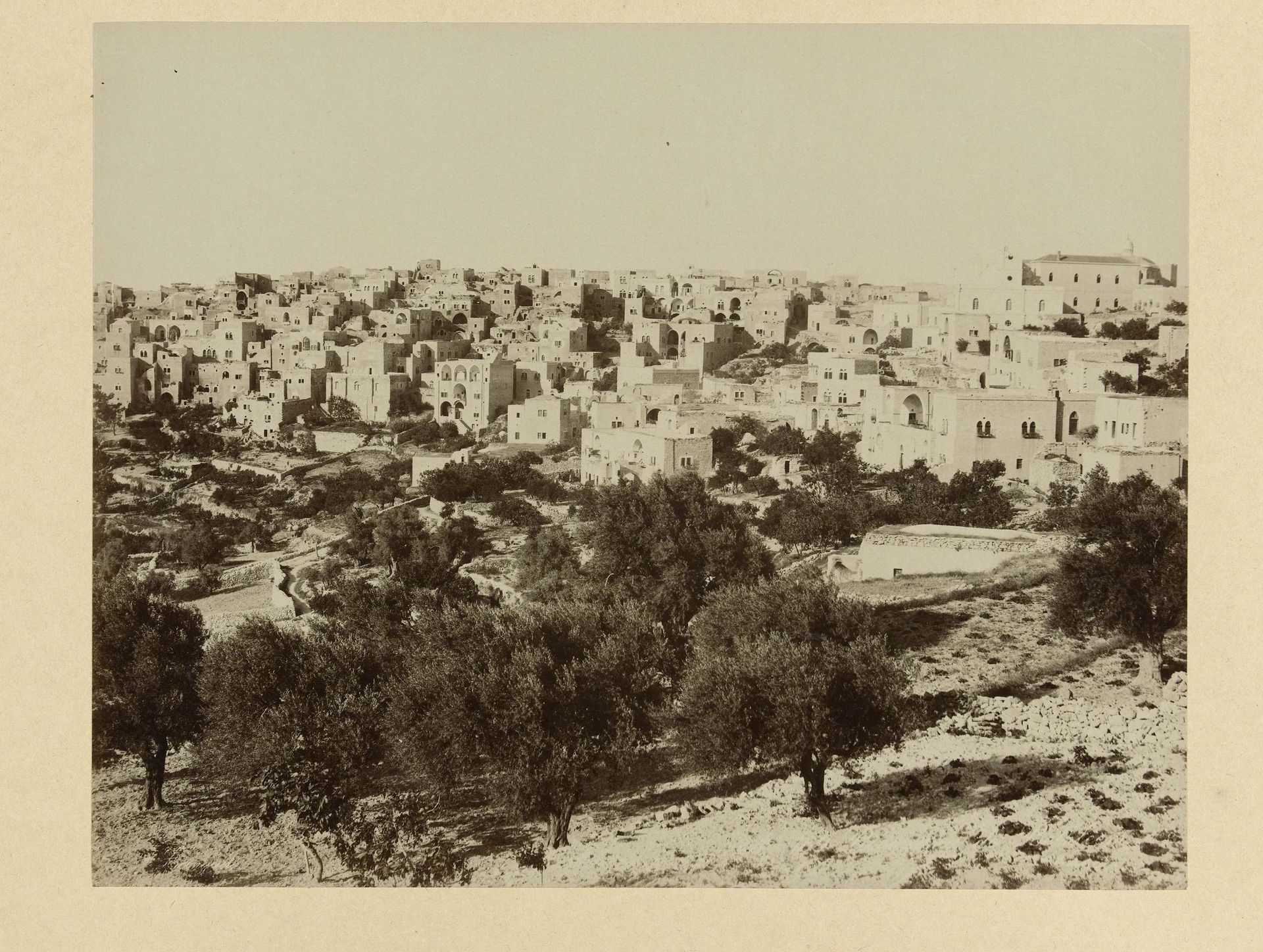 Gezicht op Bethlehem by C. & G. Zangaki