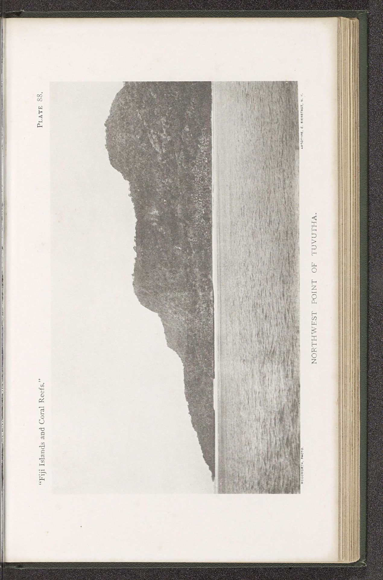 Gezicht op Tuvuca by W. McM. Woodworth