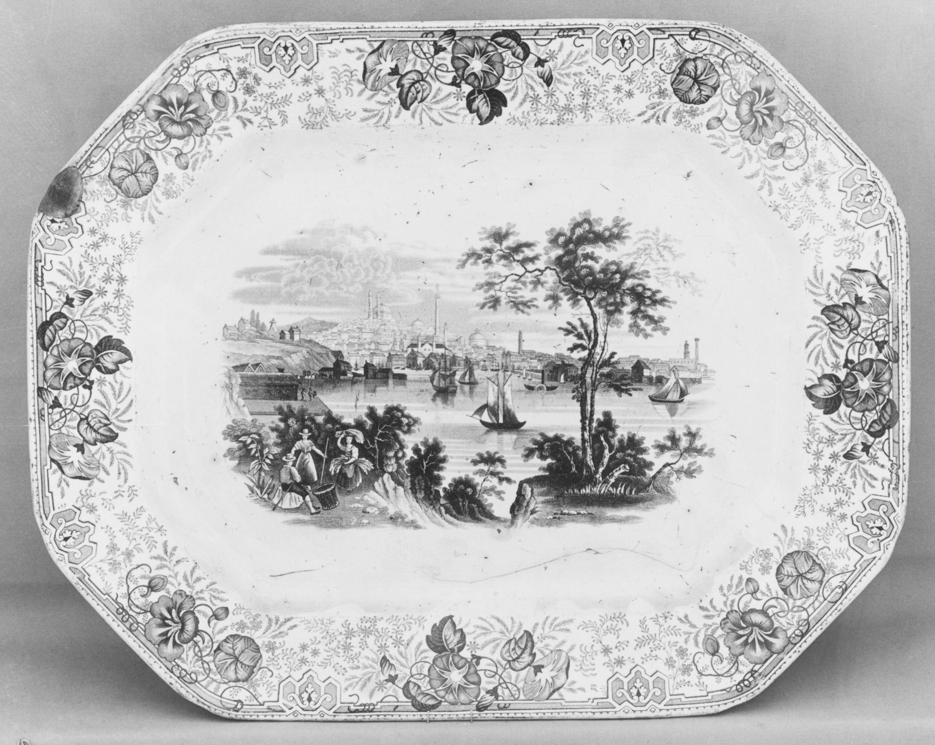 Platter by Thomas Godwin