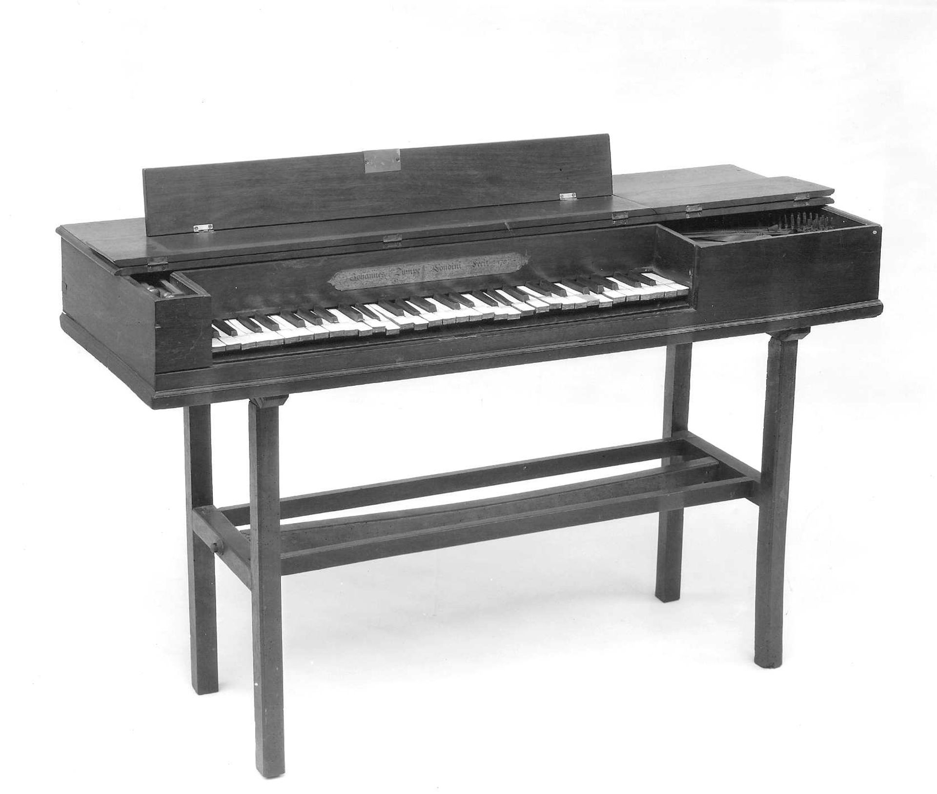 Square Piano by Johannes Zumpe