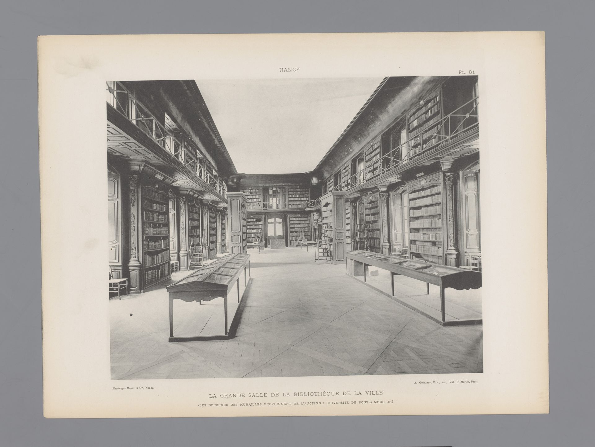 Grote zaal in de bibliotheek te Nancy by Anonymous