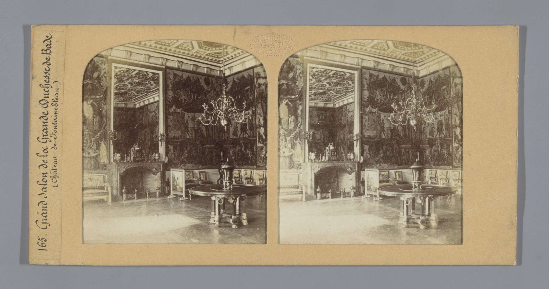 Grote salon van Stéphanie de Beauharnais, de groothertogin van Baden, in het kasteel van Fontainebleau by Florent Grau