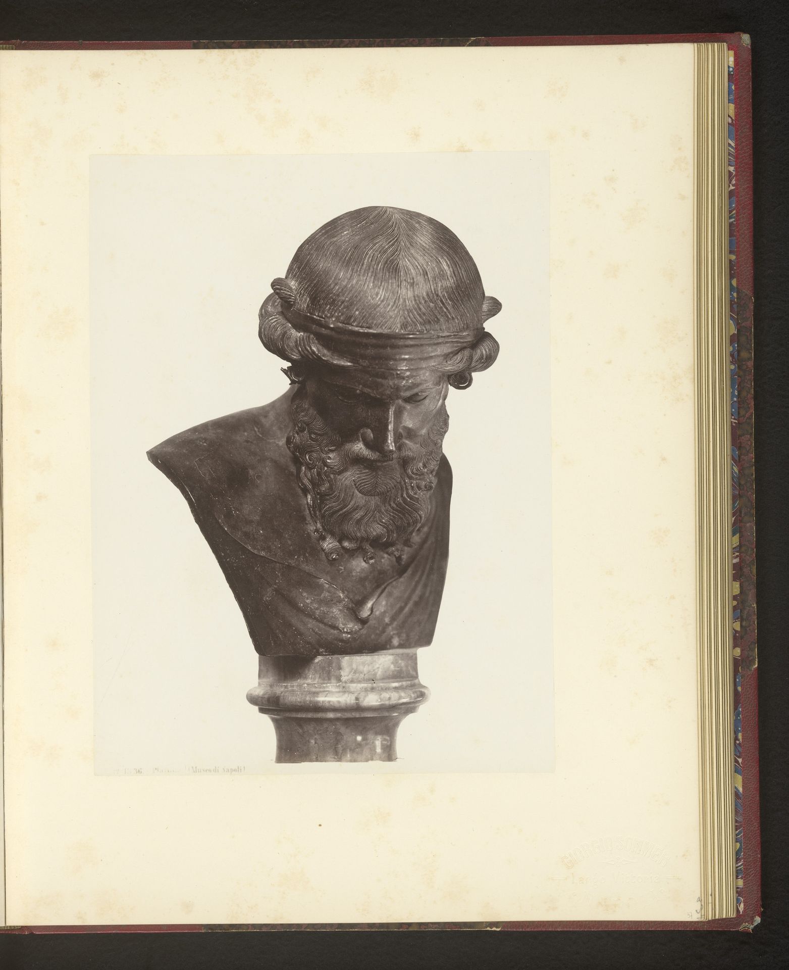 Sculptuur van Dionysos by Giorgio Sommer