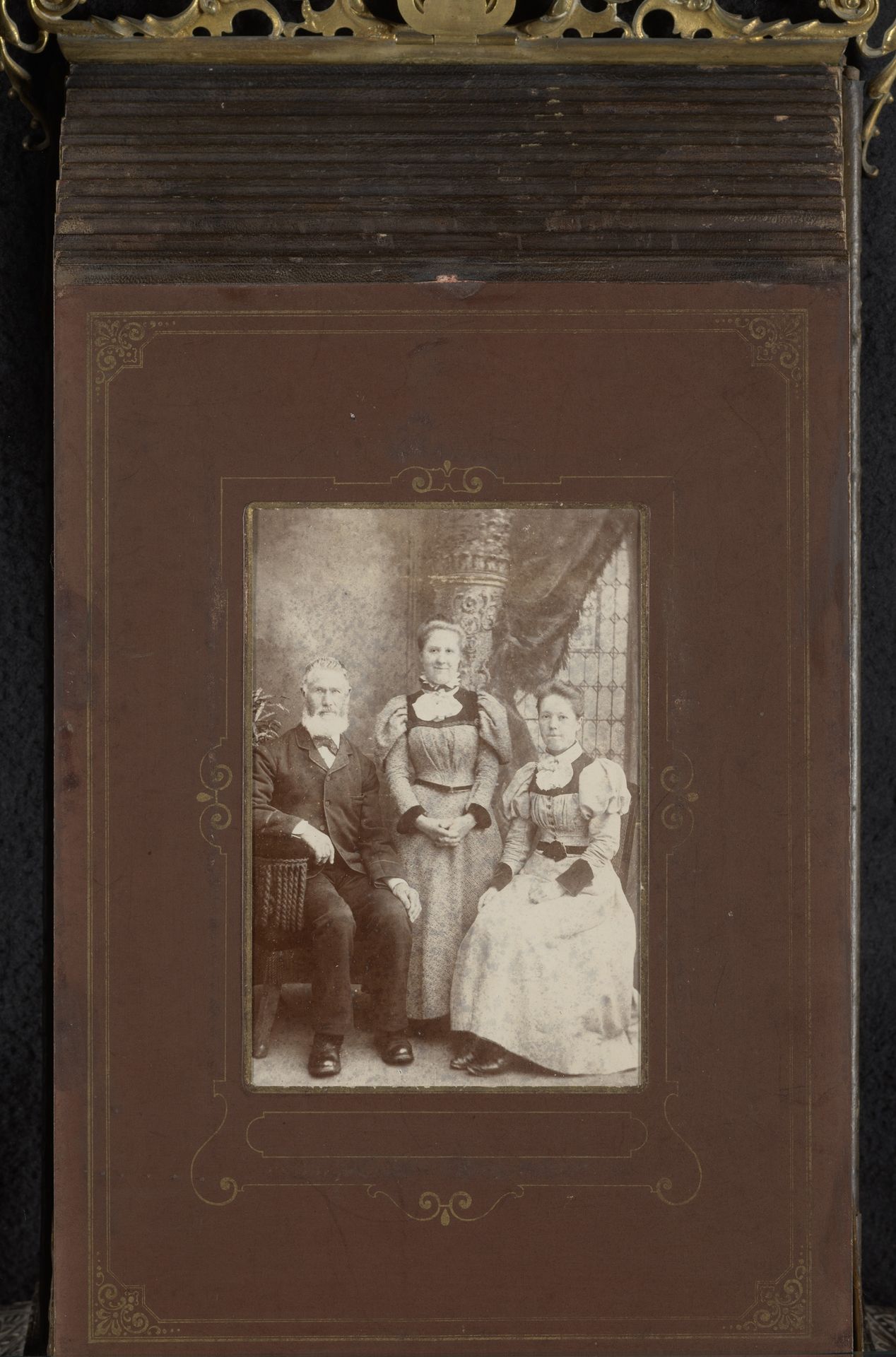 Familieportret by William Tiddy