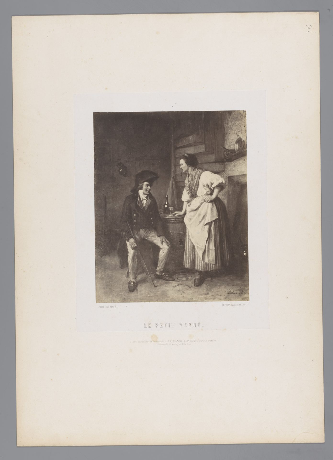 Fotoreproductie van een schilderij van een man die een glaasje drank krijgt in een kroeg door Jean Baptiste Madou by Edmond Fierlants
