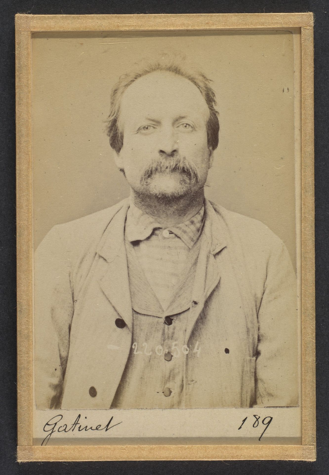 Gatinet. Pierre, Adrien. 50 ans, né le 13/10/43 à Bourges (Cher). Charpentier. Anarchiste. 2/7/94. by Alphonse Bertillon