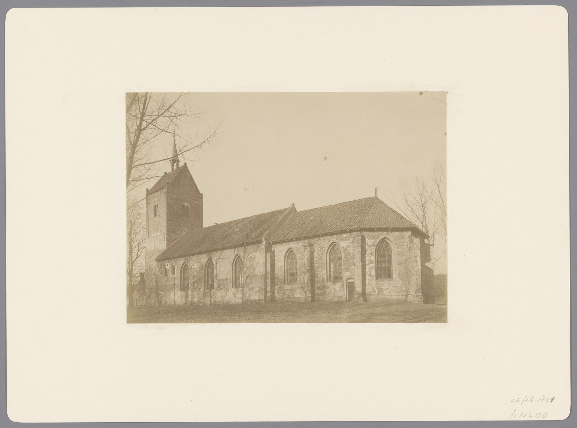 Gezicht op de Magnuskerk te Anloo by anoniem (Monumentenzorg)